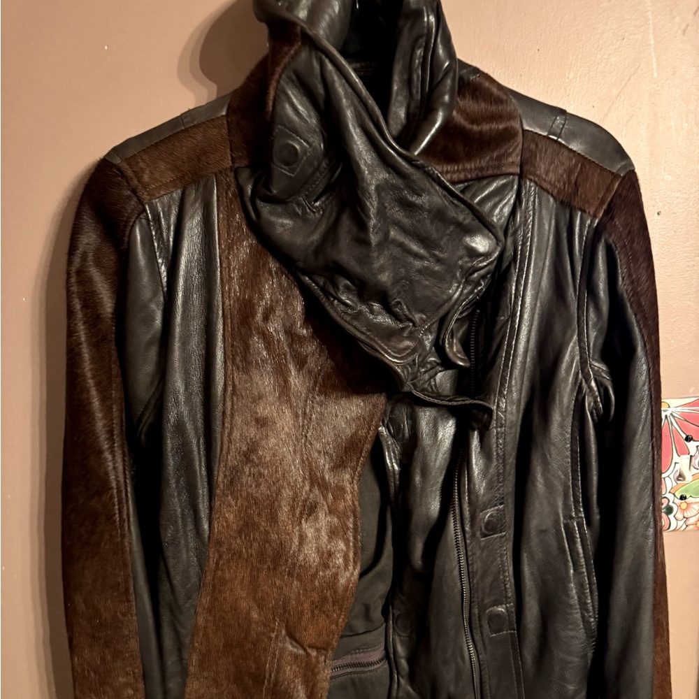 NWOT gorgeous versatile Nicholas K coat